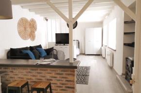 Grand studio proche Paris avec terrasse